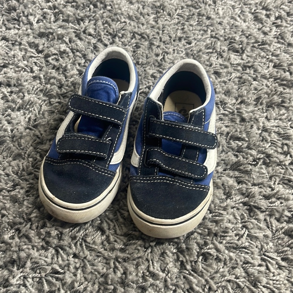Gently worn toddler sneakers